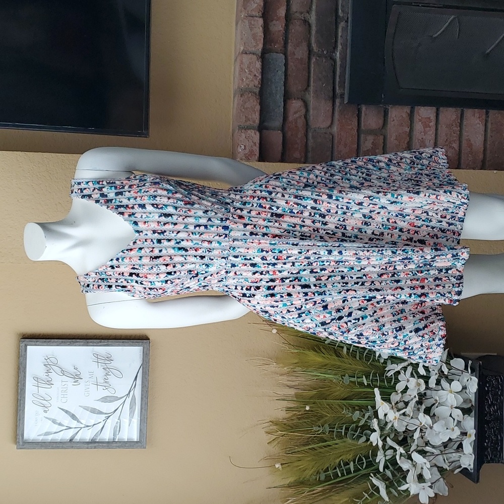 🆕️ APT. 9 Textured Mesh V-Neck Fit & Flare Sleeveless Dress SIZE: 4